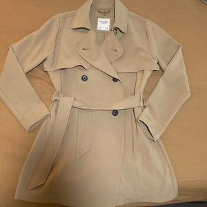 Abercrombie & Fitch Trench Coat